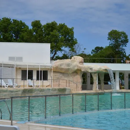 Ropotamo Holiday park 3*